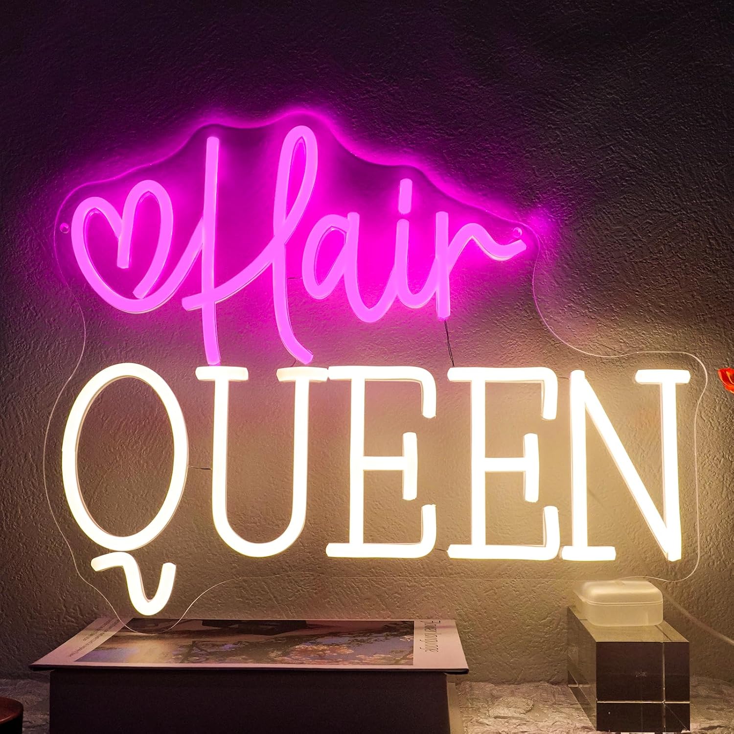 Beauty Queen Makeup Studio - Letreiro Neon Hair Queen com Alimentação