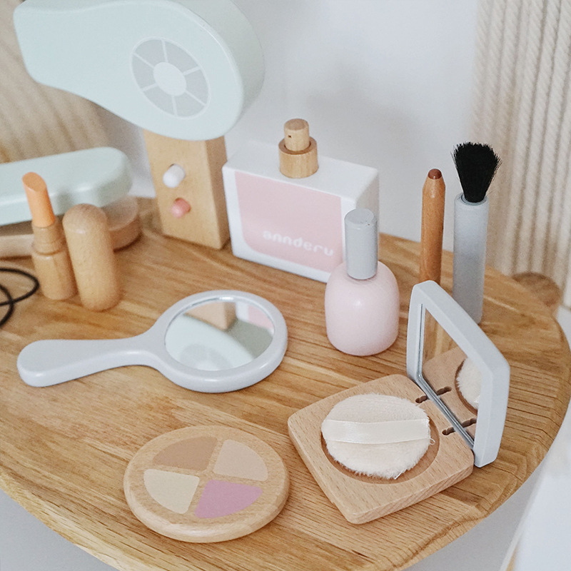 Novas crianças de madeira simu - Makeup Beauty Makeup Game avaliação e preço